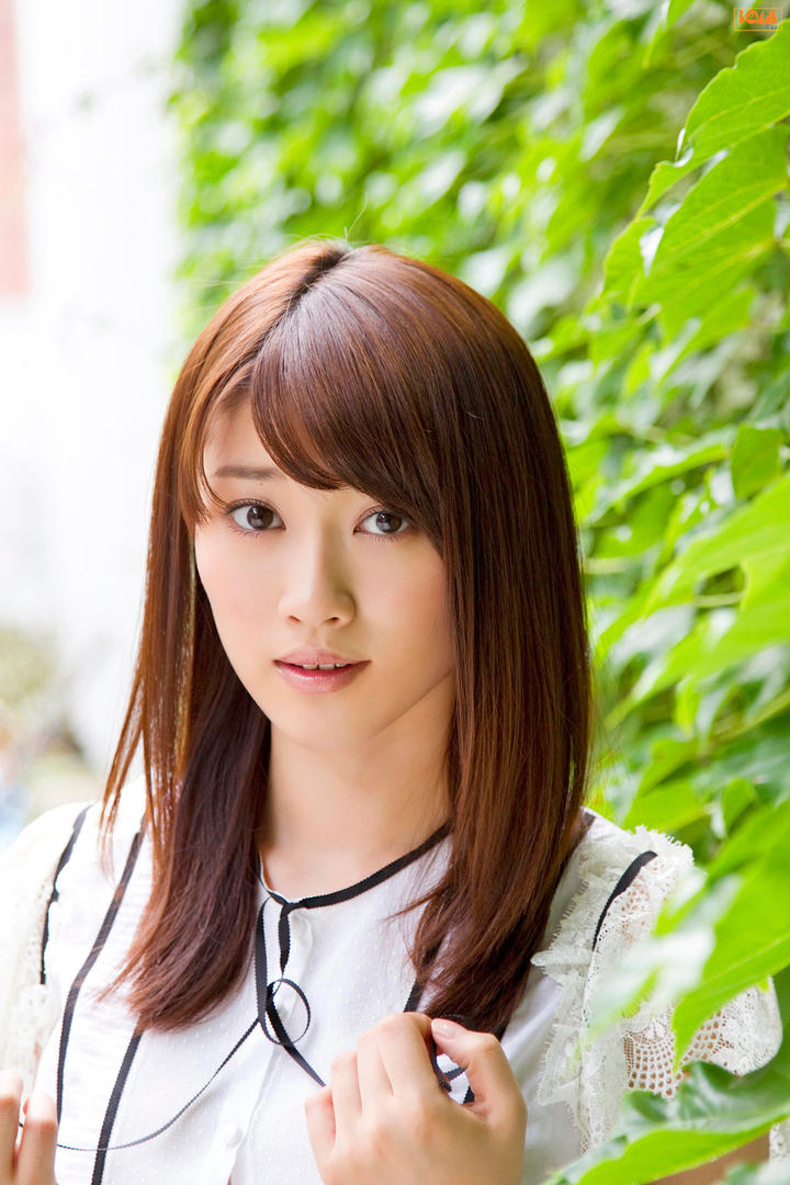户外高清清纯日本美女图片