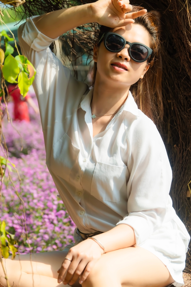 性感时尚亚洲白衬衫美女诱惑人体摄影