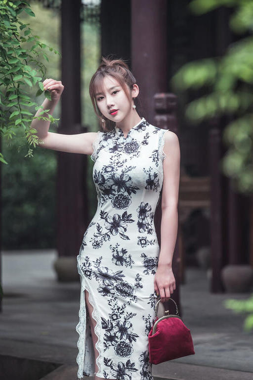 高清旗袍古典美女写真图片