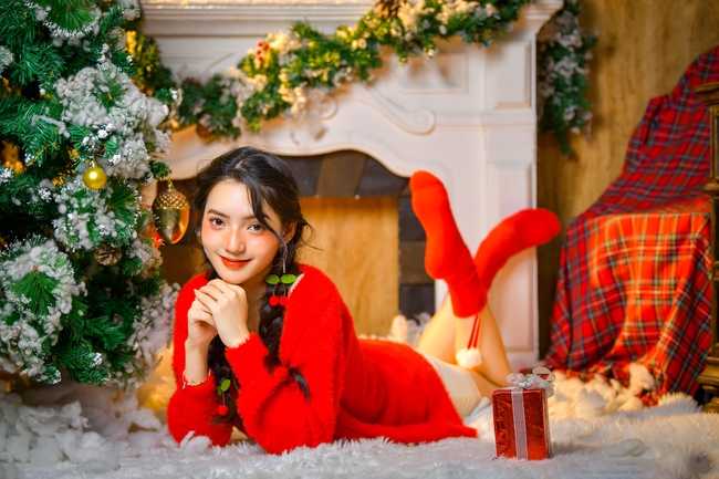 圣诞节甜美女生人体写真艺术图片