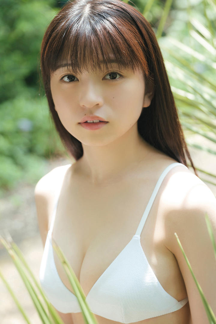 高清晰日韩欧美在线内衣少女近距离特写