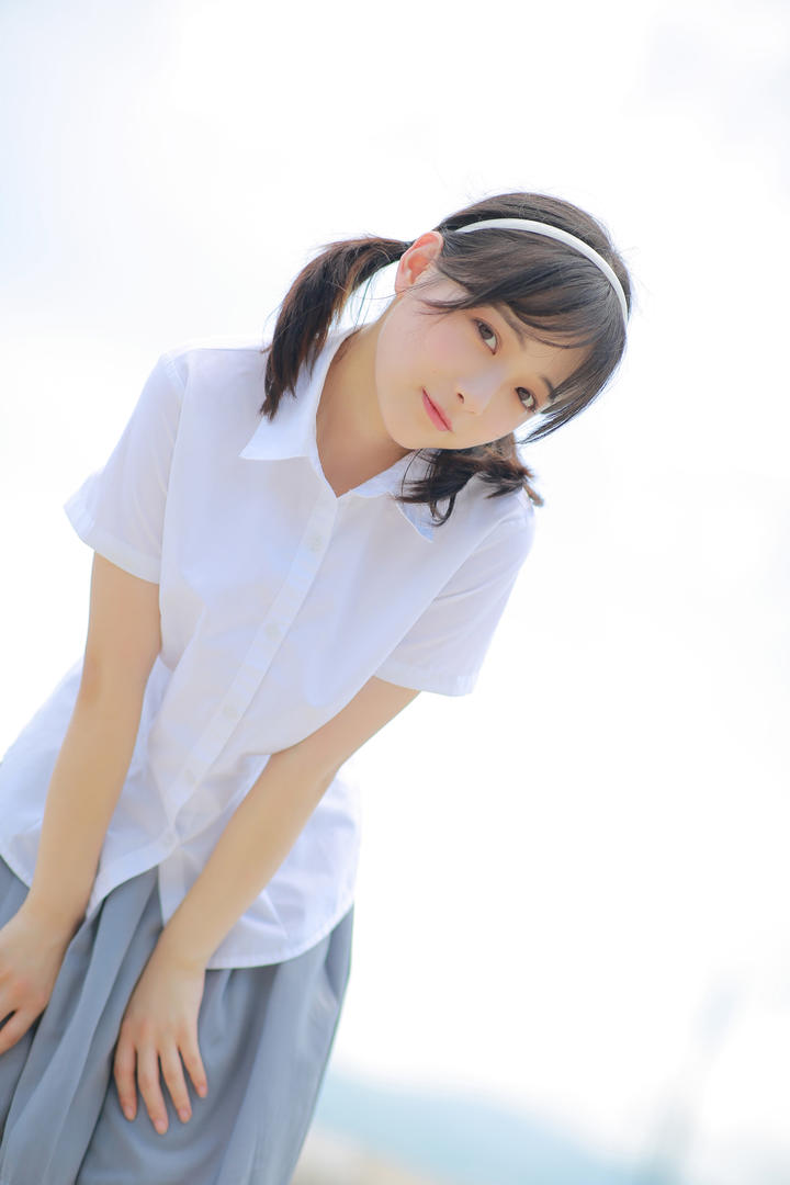 穿校服的日本可爱双马尾少女清纯女生头像图片