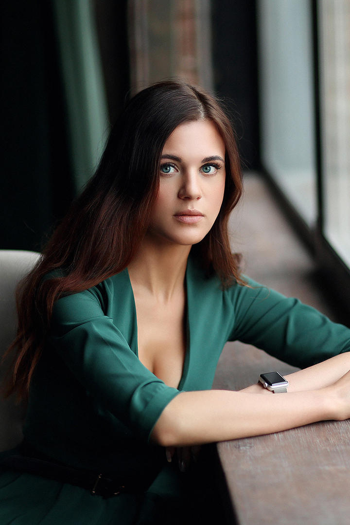 高清欧美气质美女写真图片