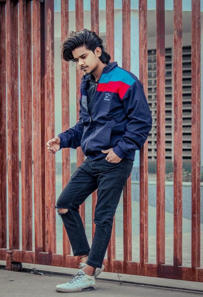 欧美时尚潮流街头风帅哥写真图片