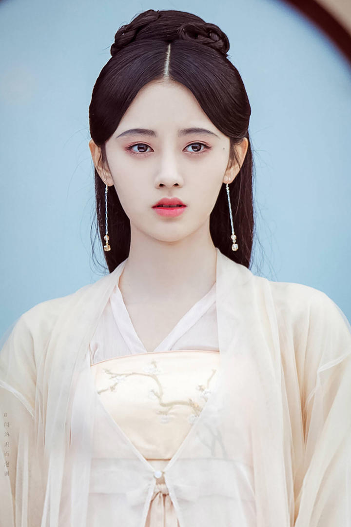 鞠婧祎穿汉服高清艺术照欣赏