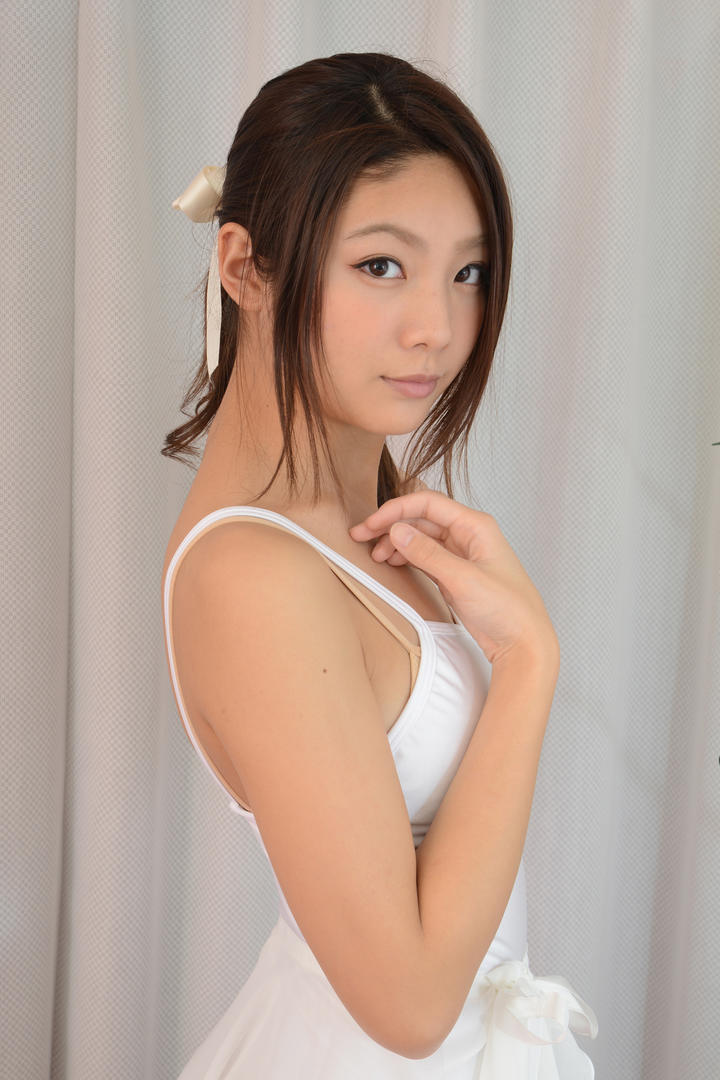 日本素人美女自拍套图下载