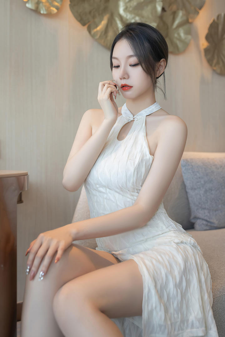 长的像明星一样的超高清美女图片安然写真套图
