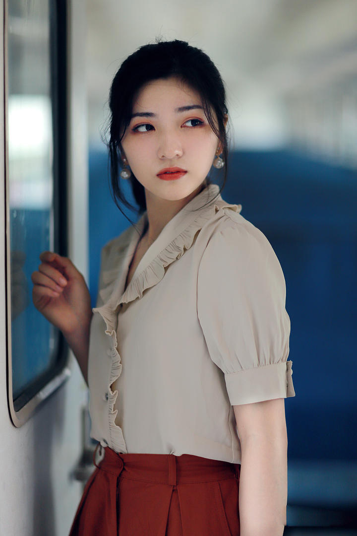 80岁月高清中国美女写真摄影网图片大全下载