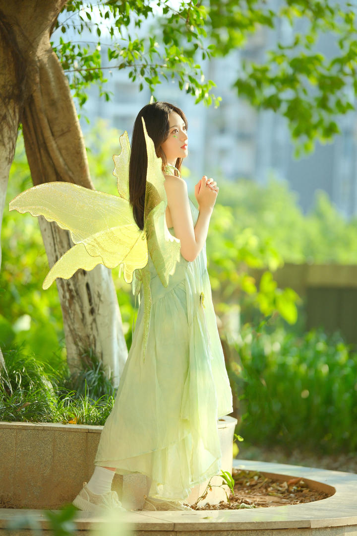 中国可爱女生壁纸图片