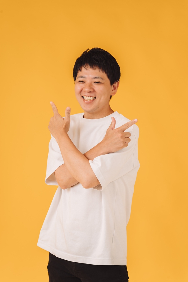 亚洲年轻有活力帅哥写真图片