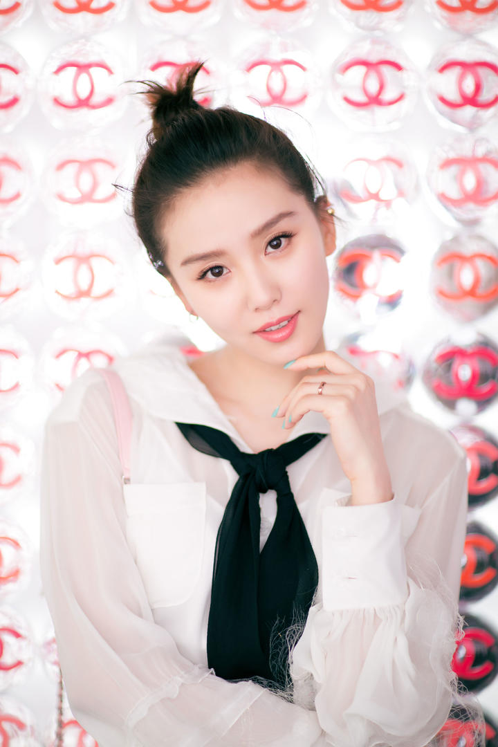 中国美女明星刘诗诗唯美写真图片