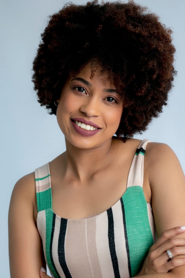 女士短发爆炸头发型图片