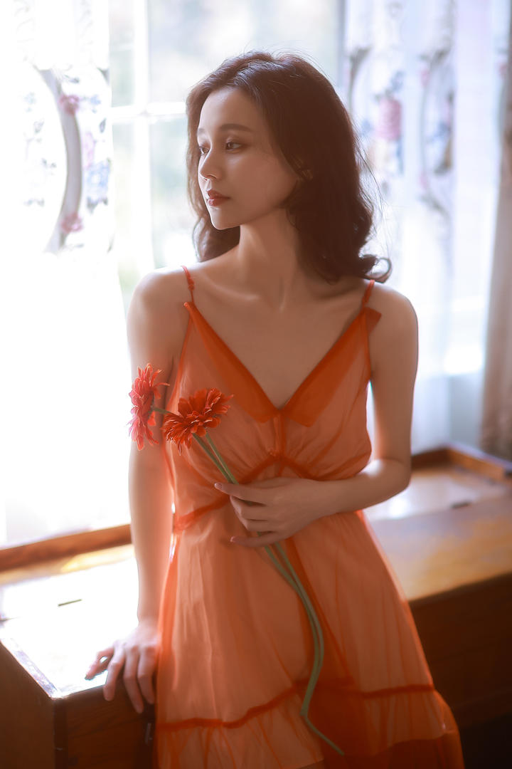 透明睡衣美女私拍图片