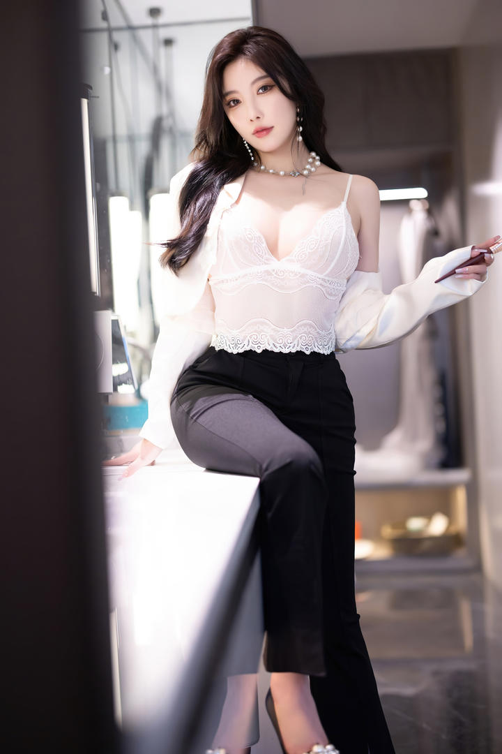 优模网亚洲美女杨晨晨高清图片大全