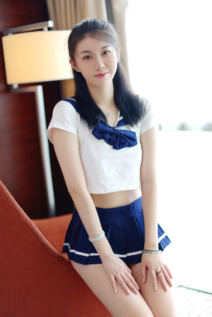 亚洲精品国产清纯美女超短裙性感图片