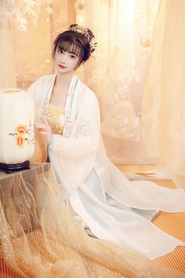中国古典汉服美女唯美艺术照下载