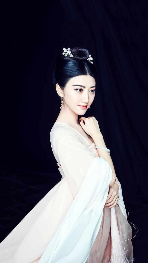 穿古装的美女明星景甜高清图片
