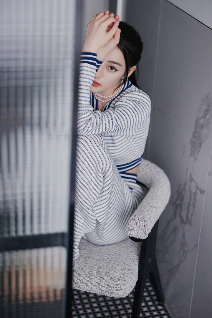 中国新疆美女明星迪丽热巴照片