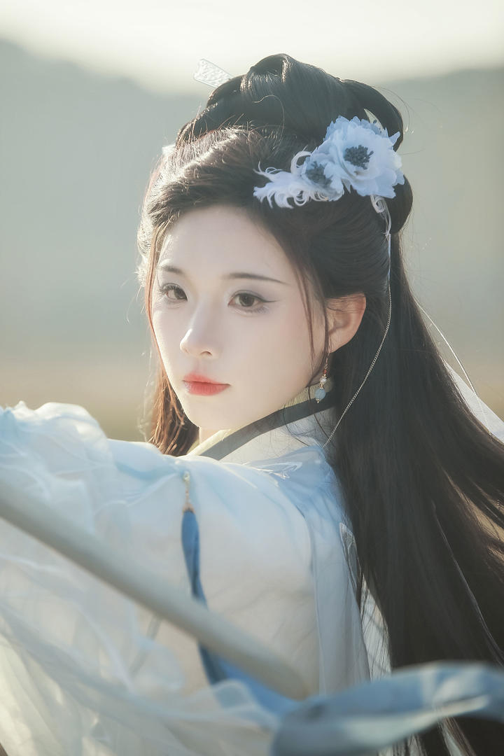 清纯古装美女图片