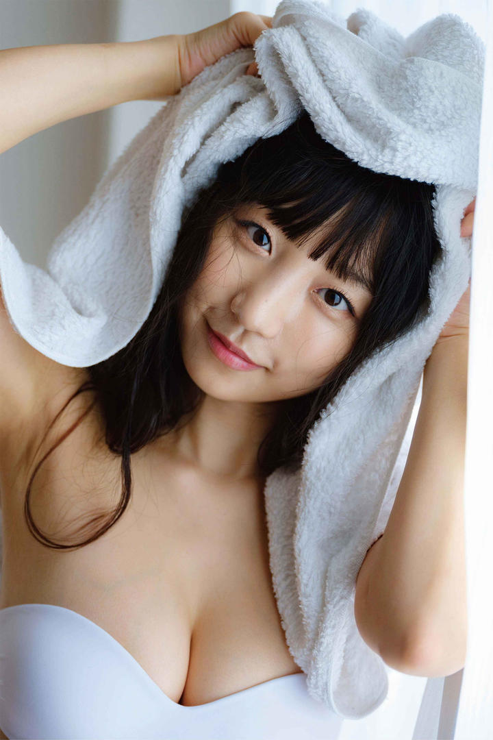 日本清纯靓丽女生高清人像摄影图片