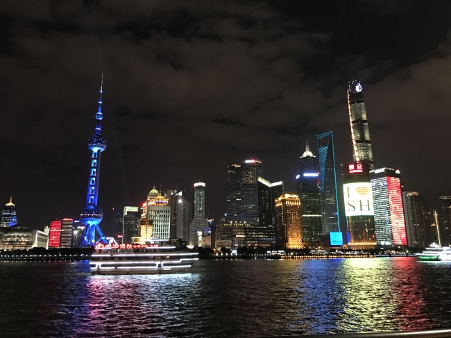 上海东方明珠塔夜景图片