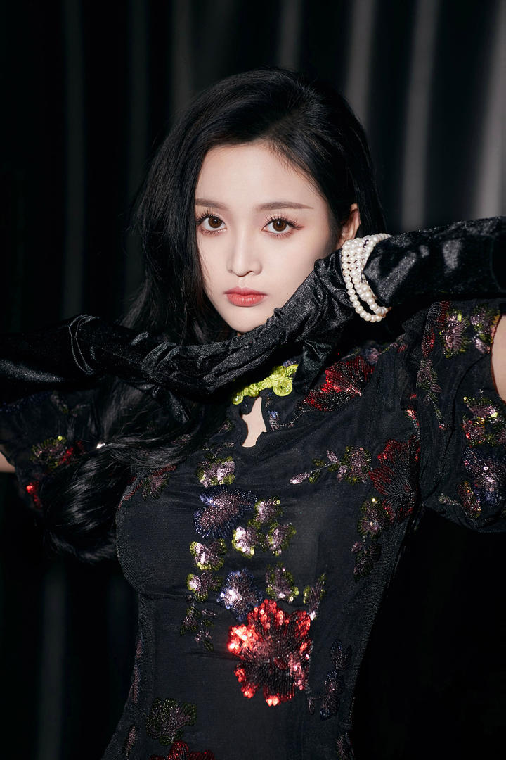 中国明星吴宣仪高清套图