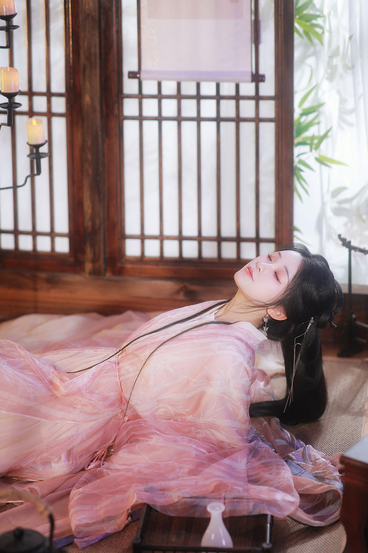 古典汉服美女图片