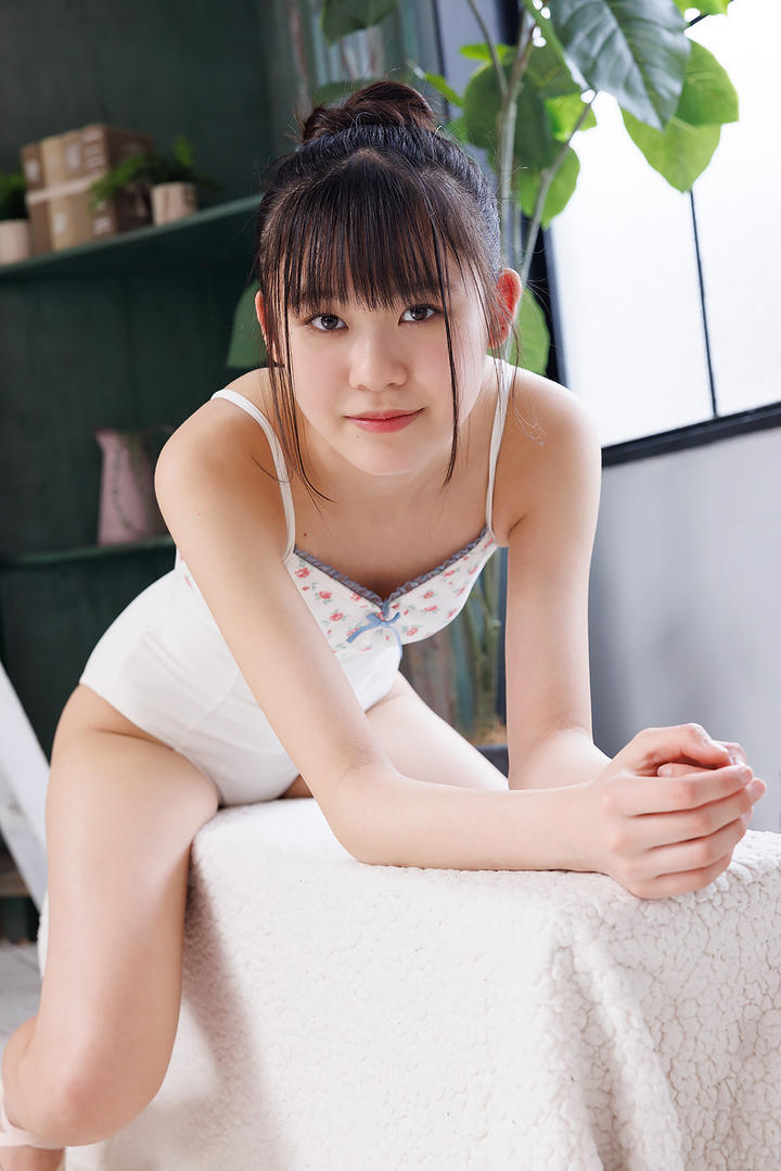 日本清纯小妹穿体操服GOGOGO高清免费完整图片