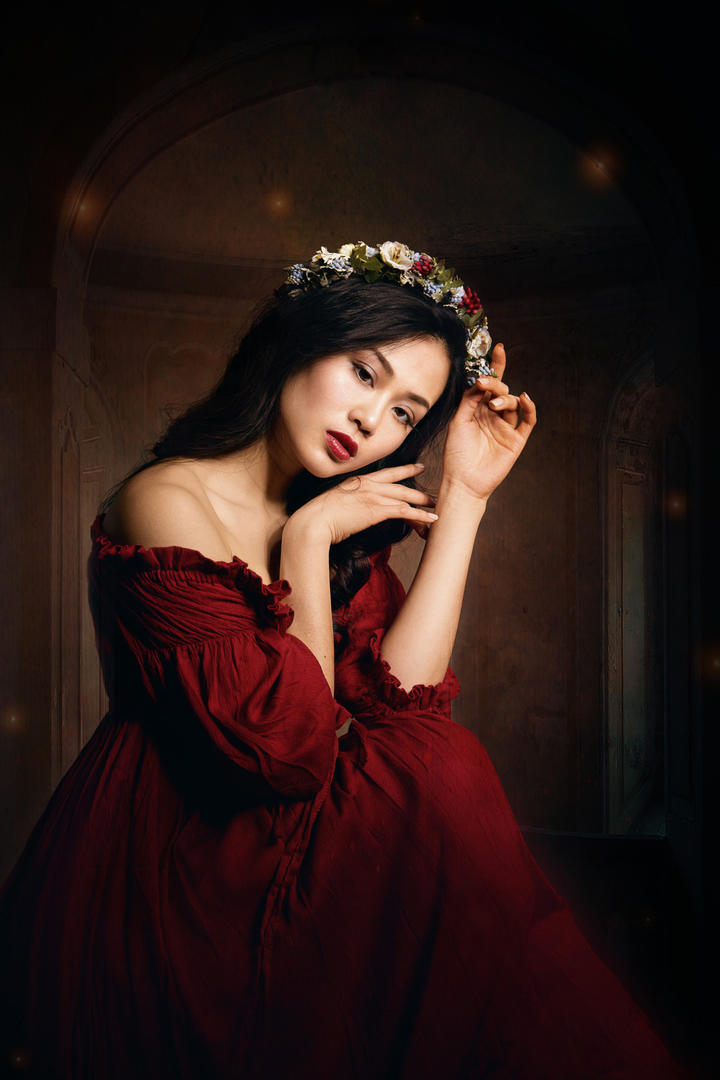 戴着花环的越南美女肖像艺术高清写真图片