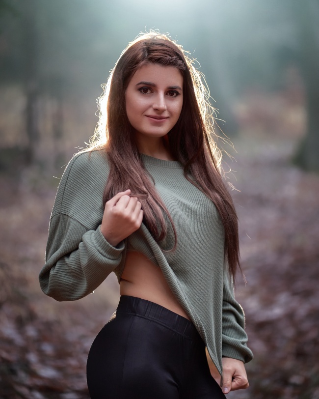 俄罗斯性感美眉人体艺术图片