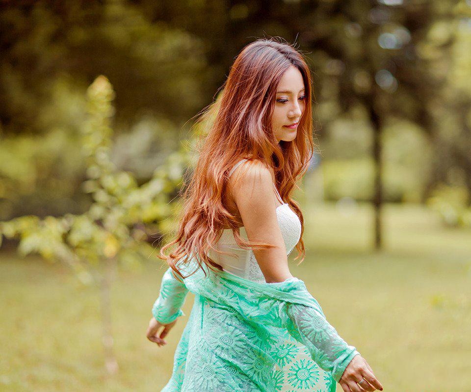 VIVI街拍花儿般的美丽