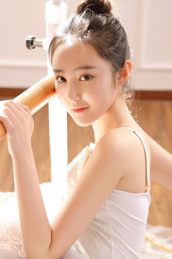 4K高清芭蕾舞者清纯可爱美女手机壁纸图片大全