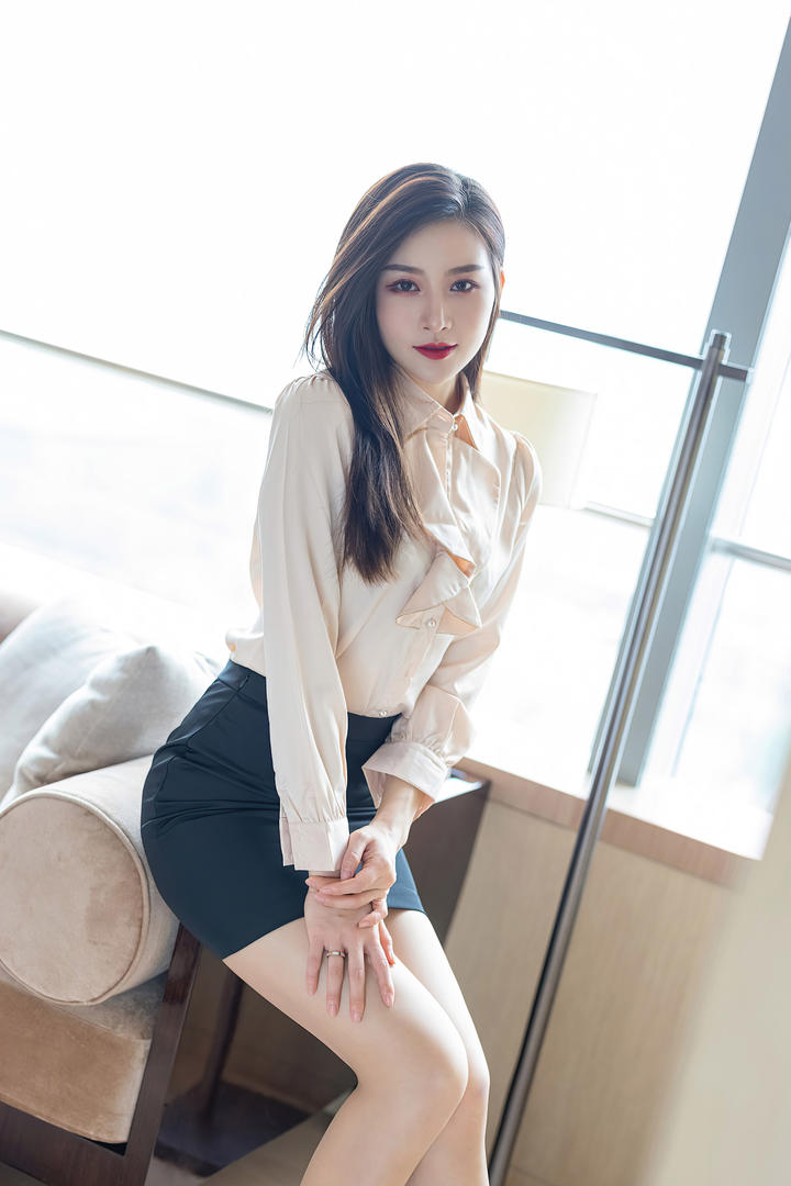 久久国产精品超短裙极品美女酒店性感写真图片