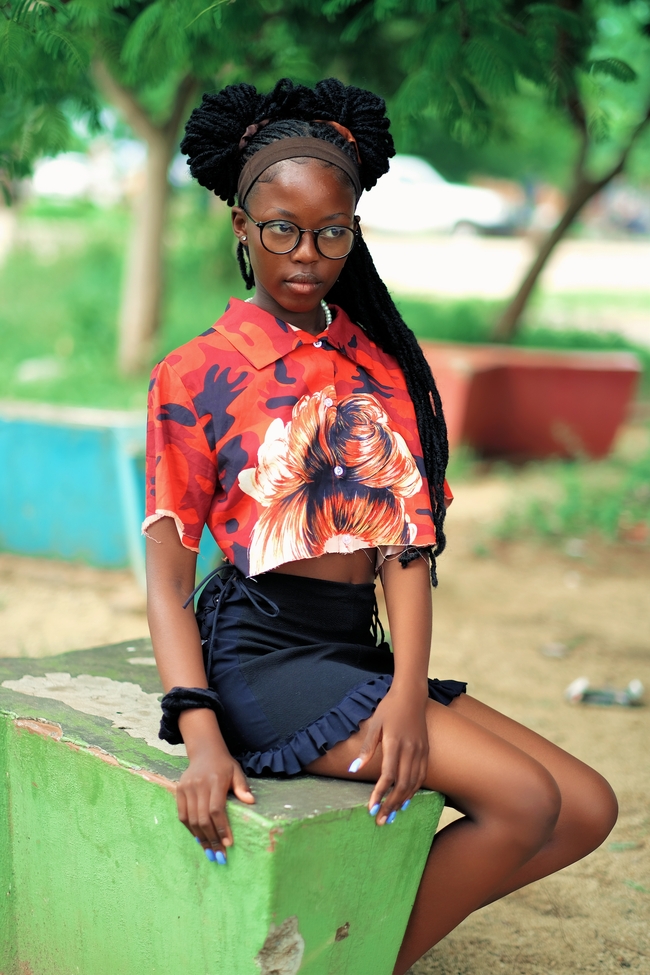 性感黑妹女孩人体艺术摄影图片