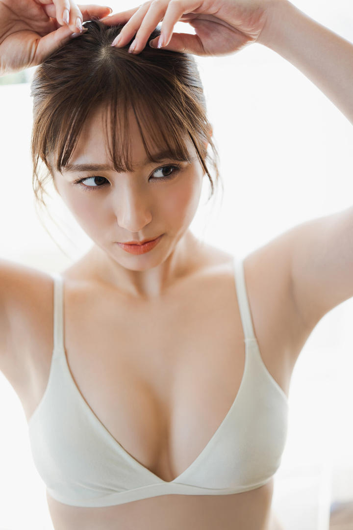 日韩精品美女美乳诱惑