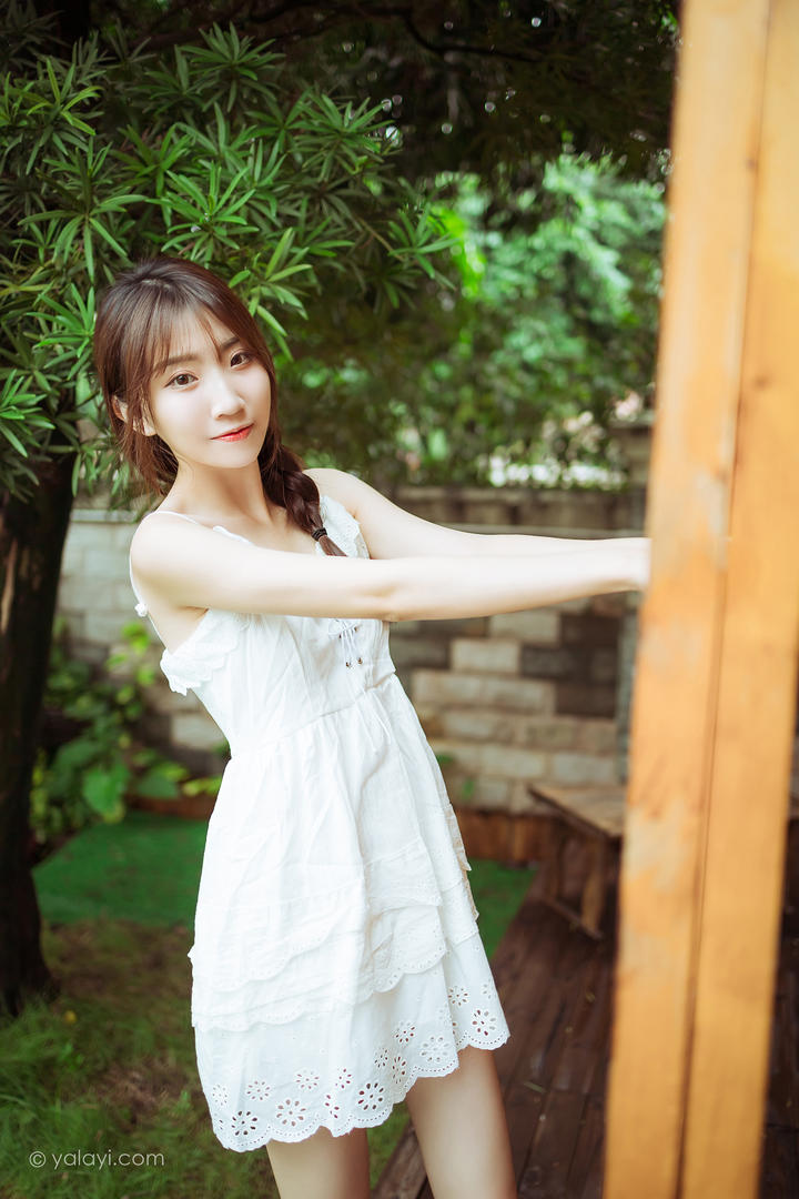 高清中国清纯美女小乔可爱邻家女孩写真图片