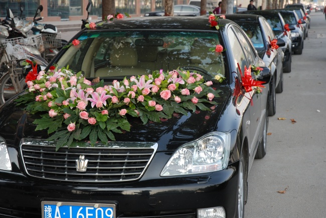 婚车车队图片