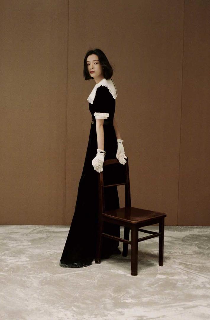 倪妮短发长裙照写真图片