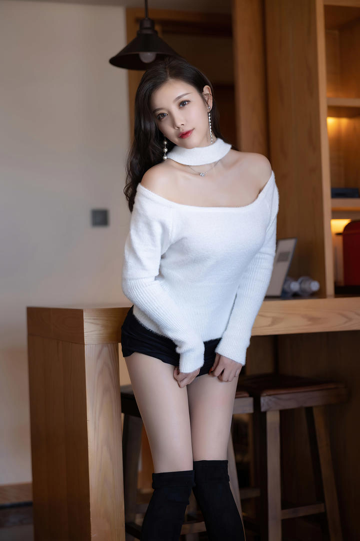 性感中国美腿美女模特杨晨晨mm131美女壁纸图片大全