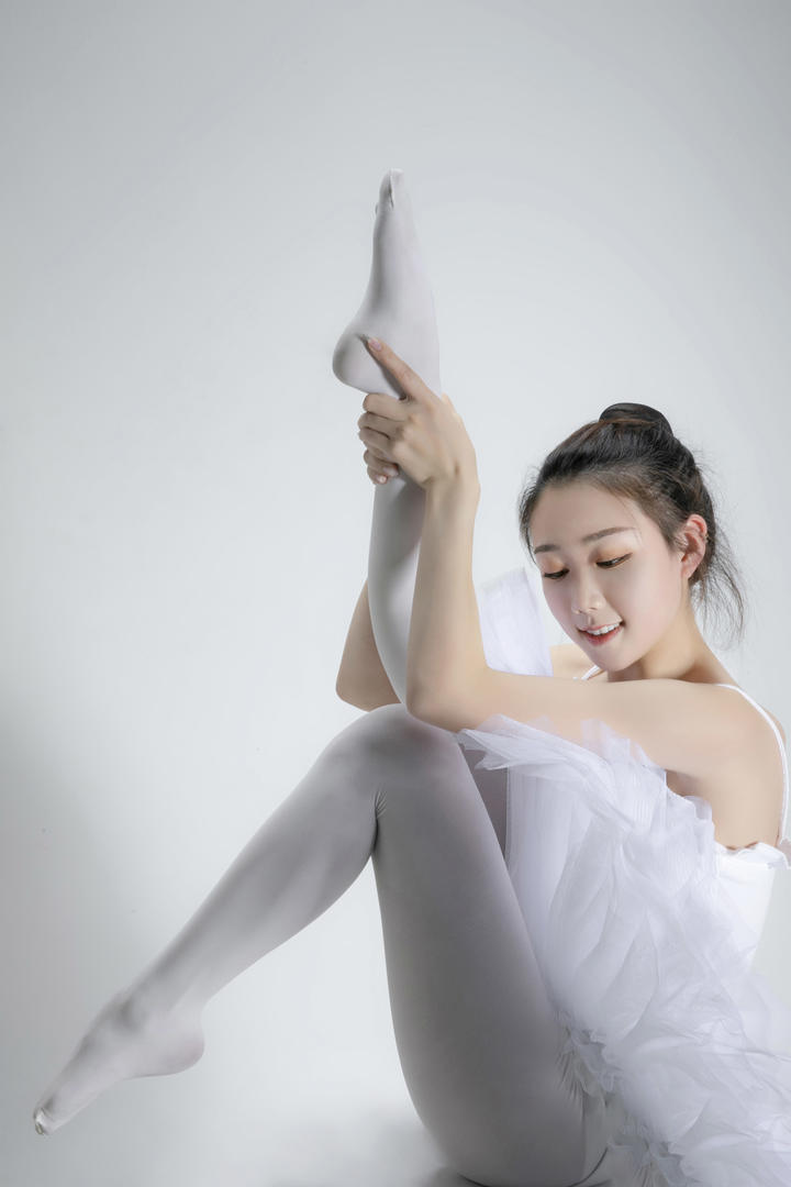 身体柔软的舞蹈老师人体艺术摄影图片大全