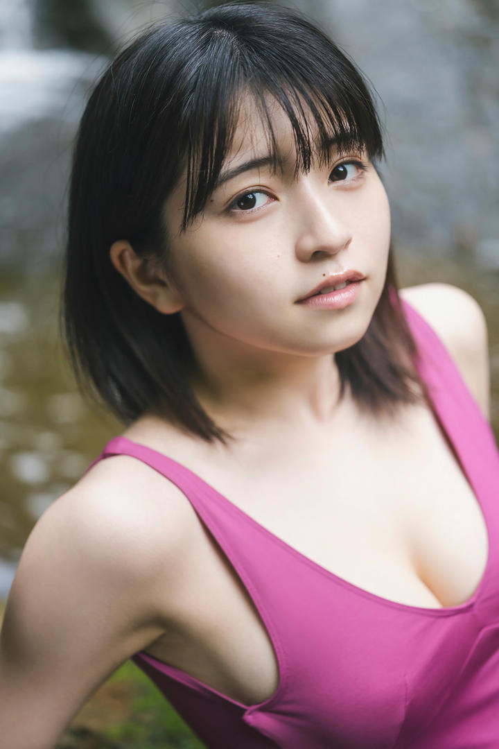 4K高清日韩精选泳装美女高清无码特写图片