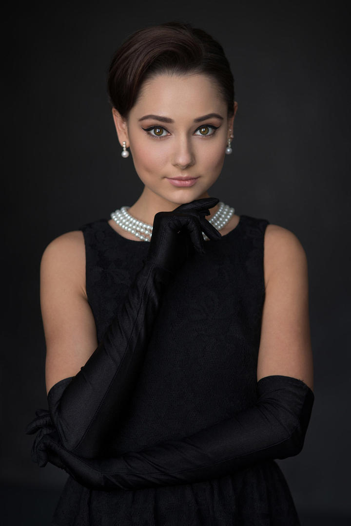 绝色欧美复古四级剧情美女资源图免费下载