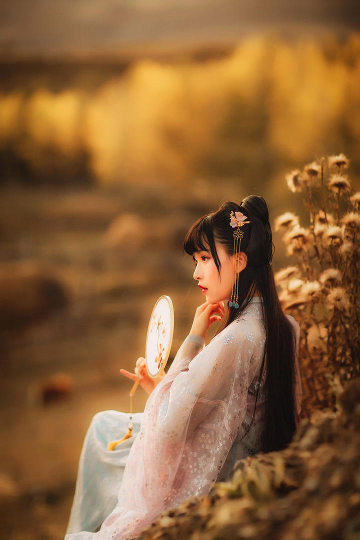 唯美古装汉服小姐姐艺术写真图片