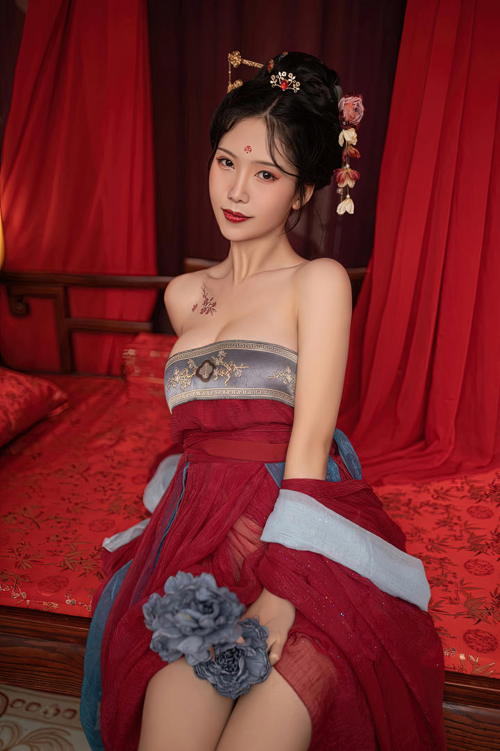 高清大胸古装美女图片大全