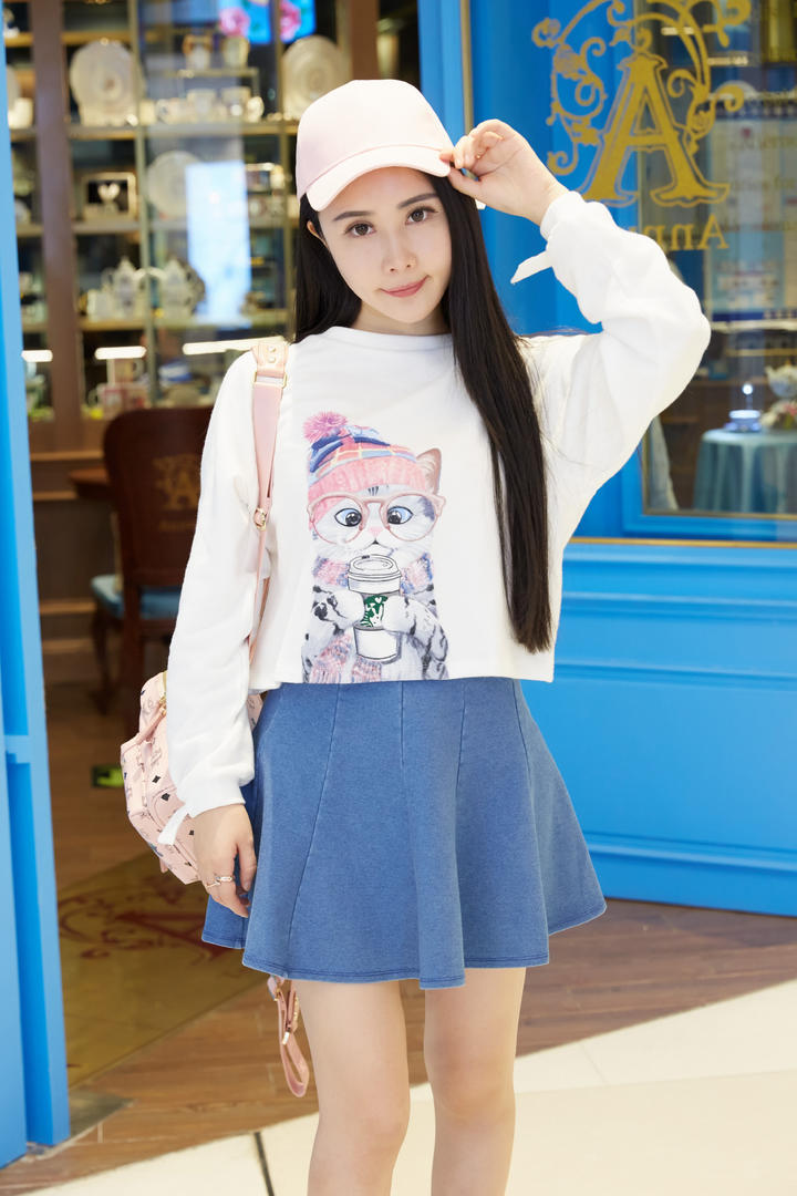 高清极品超短裙气质美女写真