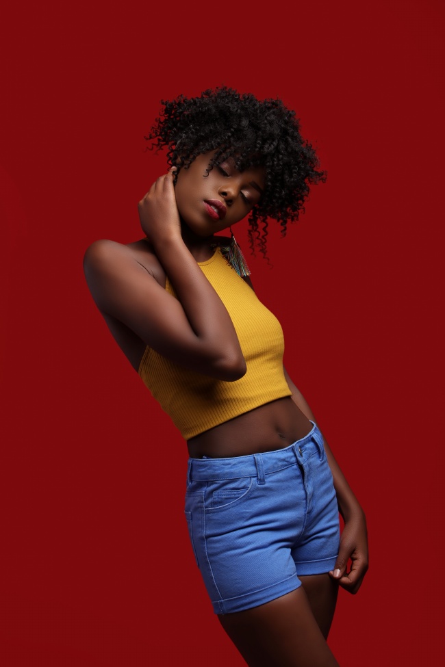 迷人美女大胆人体艺术图片