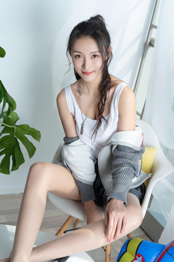 日韩纯欲天花板美女校花璇子JK制服诱惑图片