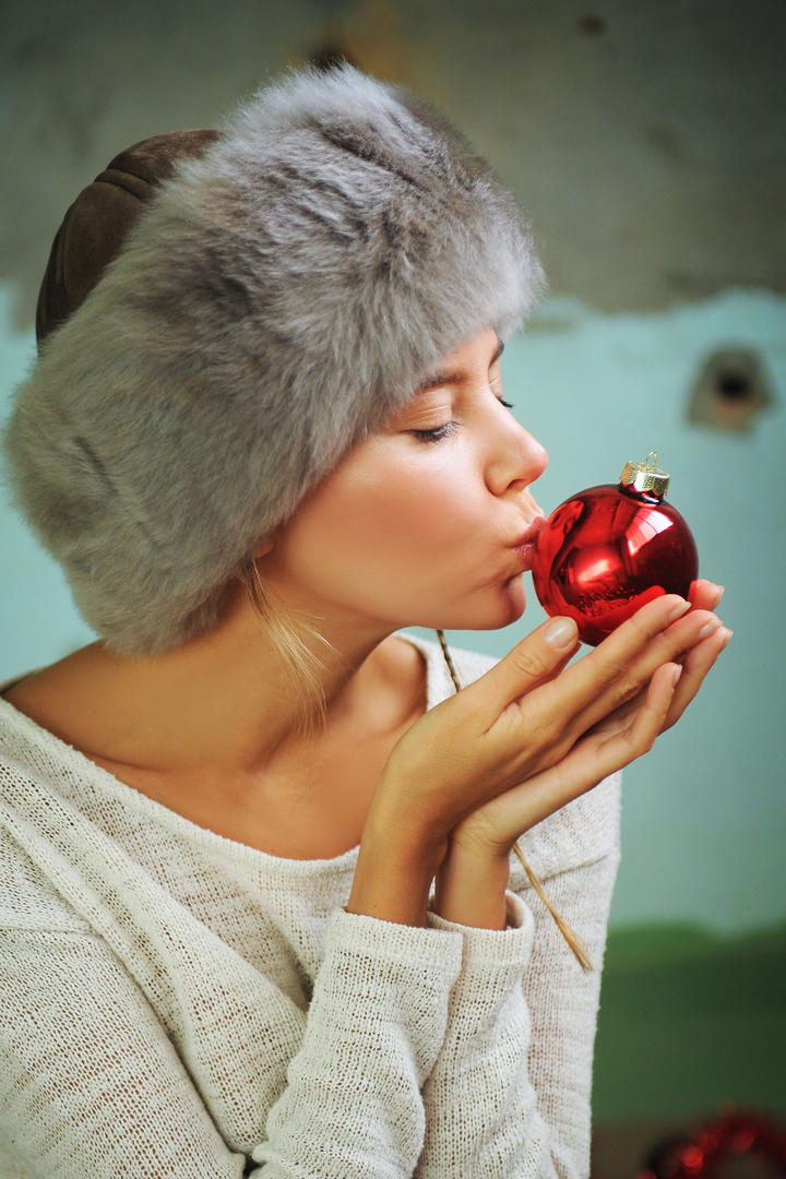 亲吻炸弹的欧美人体艺术美女图片