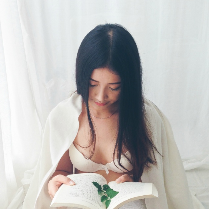 性感唯美的美胸少女