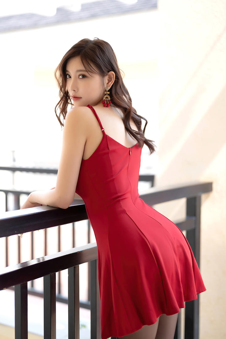 1919日韩在线极品美女性感翘臀